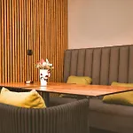 Alkar - Family Friendly With Pool In Sinj, Dalmatia Hotel 3*