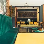 Hotel Alkar - Family Friendly With Pool In Sinj, Dalmatia