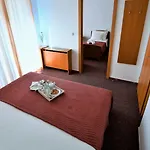 Hotel Alkar - Family Friendly With Pool In Sinj, Dalmatia Sinj