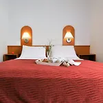 Hotel Alkar - Family Friendly With Pool In Sinj, Dalmatia 3*