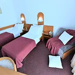 Hotel Alkar - Family Friendly With Pool In Sinj, Dalmatia Sinj