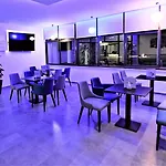 Alkar - Family Friendly With Pool In Sinj, Dalmatia Hotel Sinj