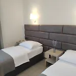 Hotel Alkar - Family Friendly With Pool In Sinj, Dalmatia Sinj