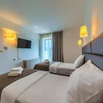 Alkar - Family Friendly With Pool In Sinj, Dalmatia 3*