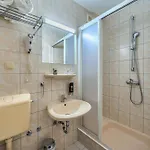 Alkar - Family Friendly With Pool In Sinj, Dalmatia 锡尼