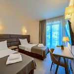 Alkar - Family Friendly With Pool In Sinj, Dalmatia 酒店