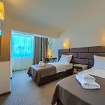 Alkar - Family Friendly With Pool In Sinj, Dalmatia 锡尼