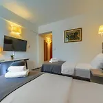 Alkar - Family Friendly With Pool In Sinj, Dalmatia 酒店 3*