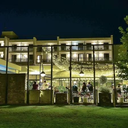 Hotel Alkar - Family Friendly With Pool In Sinj, Dalmatia 3*