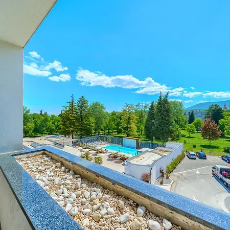 Alkar - Family Friendly With Pool In Sinj, Dalmatia Hotel Sinj
