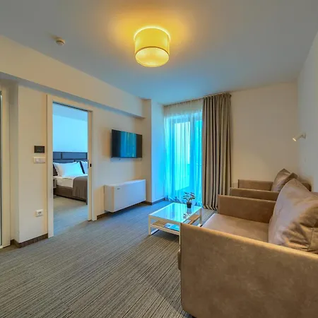 Alkar - Family Friendly With Pool In Sinj, Dalmatia Hotel 3*