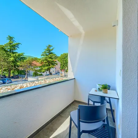 Alkar - Family Friendly With Pool In Sinj, Dalmatia