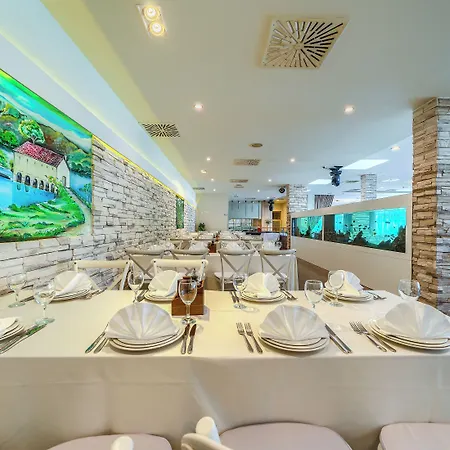 Alkar - Family Friendly With Pool In Sinj, Dalmatia Sinj