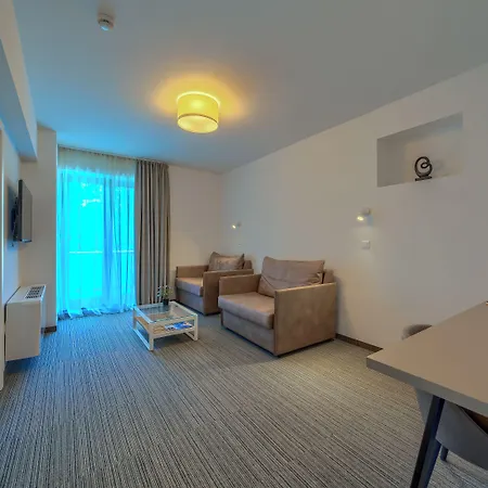 Hotel Alkar - Family Friendly With Pool In Sinj, Dalmatia