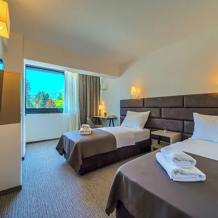 Alkar - Family Friendly With Pool In Sinj, Dalmatia 3*