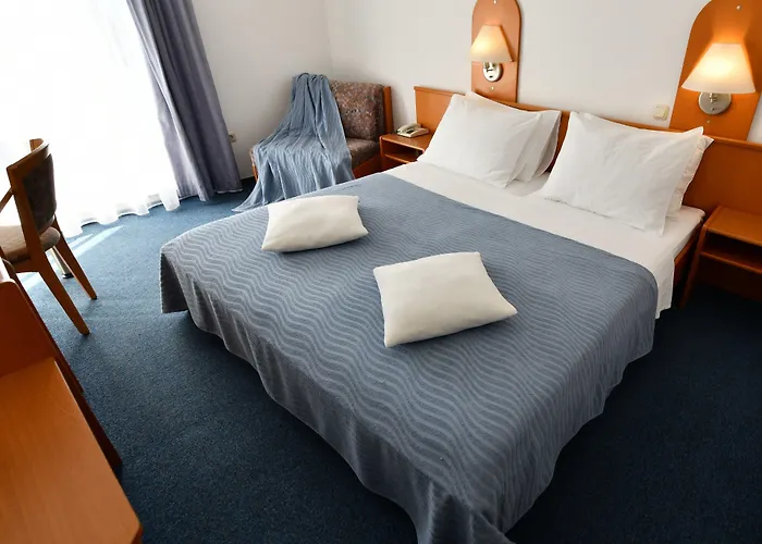 Alkar - Family Friendly With Pool In Sinj, Dalmatia Hotel Sinj