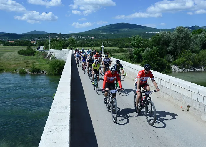 Alkar - Family Friendly With Pool In Sinj, Dalmatia 3*