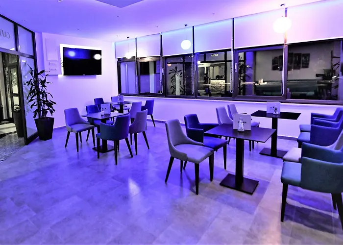 Alkar - Family Friendly With Pool In Sinj, Dalmatia Hotel Sinj